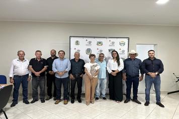 Primeira reunião da AMARP com os prefeitos eleitos para a legislatura 2025-2028